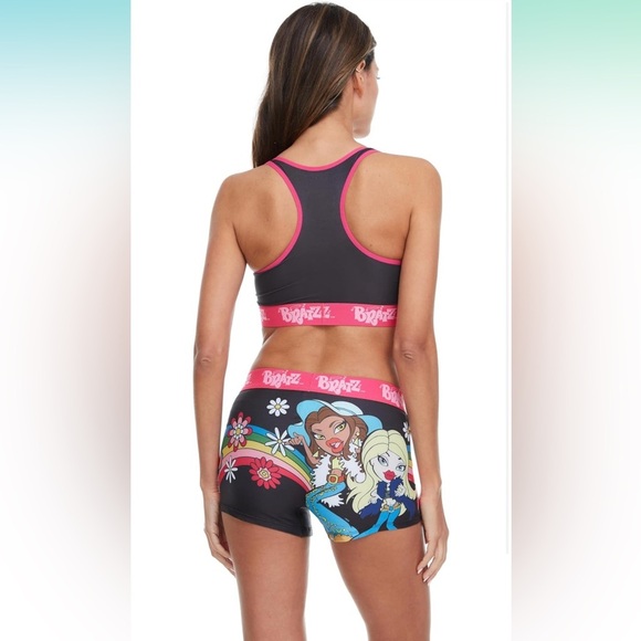 Bratz Women’s Sports Bra & Boxer Briefs Underwear Set with Racerback Size M NEW - Picture 2 of 2